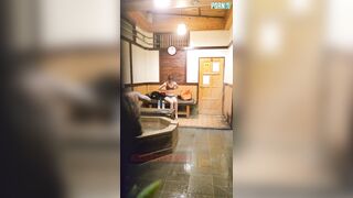 台灣情侶 私人溫泉旅館被工作人員暗藏攝像頭偷拍傳網絡 受害女崩潰大哭-02