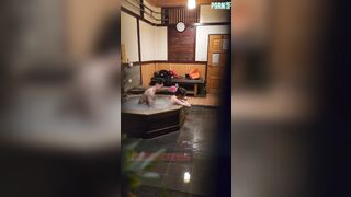 台灣情侶 私人溫泉旅館被工作人員暗藏攝像頭偷拍傳網絡 受害女崩潰大哭-04