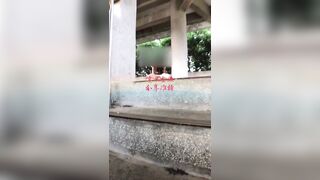 台灣【噴水金魚】超強人前露出 電梯自慰 引的路人頻頻回頭 2