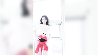 韓國巨乳嫩模YeonWoo Naked露點作品私拍大尺度影片流出-05