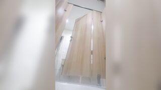 女廁偷拍 多個美女小姐姐拉大便 尿尿-11