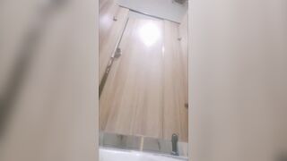 女廁偷拍 多個美女小姐姐拉大便 尿尿-18
