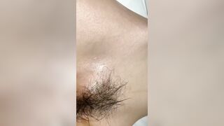 酒店約炮極品身材的美女 各種玩具玩的小嫩B淫水直流