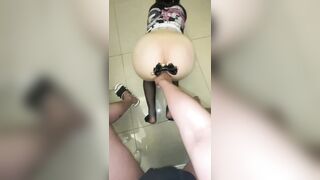 清純眼鏡妹 菊花小騷逼雙穴齊開 粉粉嫩嫩的小菊花都是大雞巴的形狀11