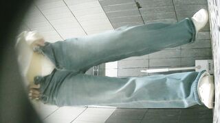 【廁拍】全景前後雙角度 極品無毛白虎 -09