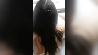 最騷反差人妻 酒店房間門口和窗外露出2