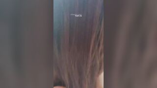 最騷反差人妻 酒店房間門口和窗外露出2